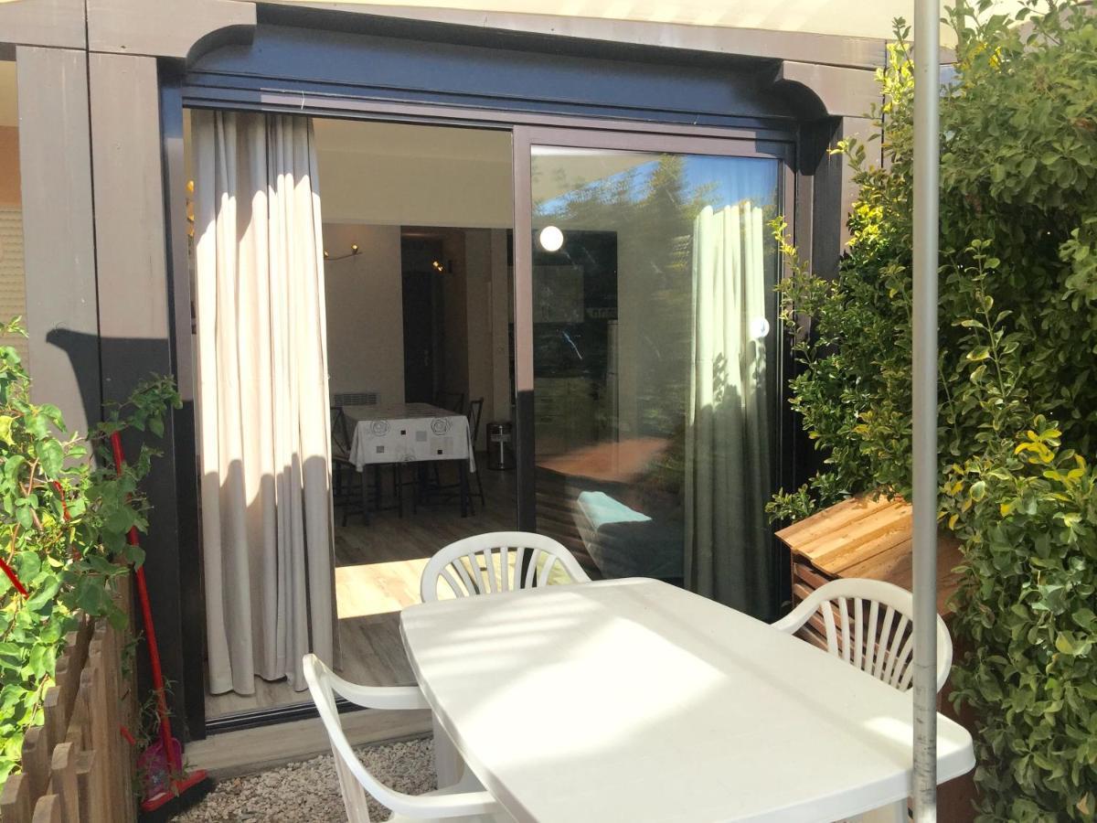 Appartement rénové aux portes de St tropez Gassin Esterno foto